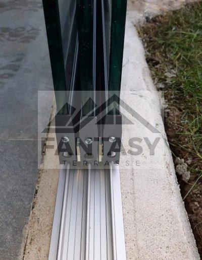Glasschiebewand offen 3-spurig