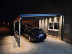 Carport mit LED-Beleuchtung Carport mit LED-Beleuchtung